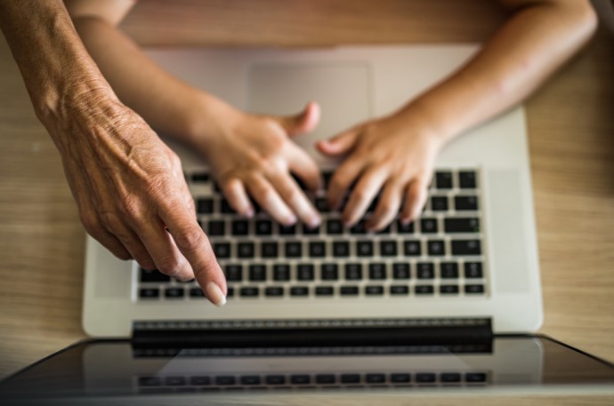 сколько можно сидеть за компьютером в день детям